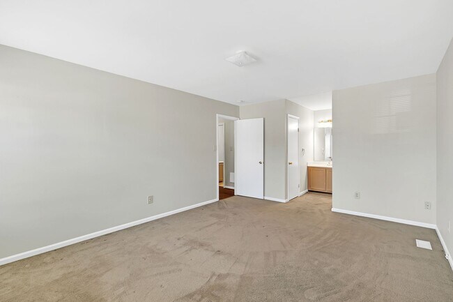 Building Photo - Call Sabrina Thomas at 757-767-0767 for more information