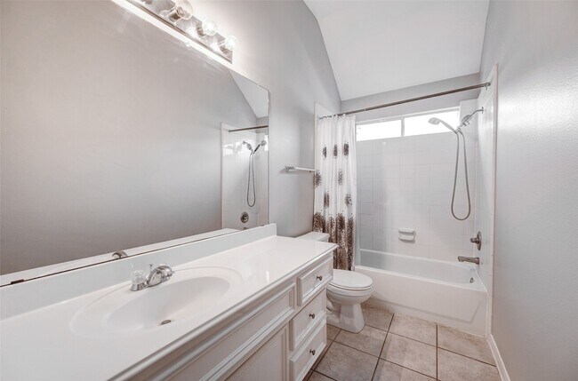 Building Photo - 22726 Shannon Falls Ct