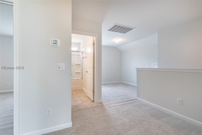 Building Photo - 1068 S Innovation Dr