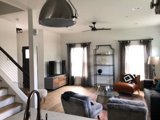 Building Photo - Modern 3-Bedroom Condo with Modern Eleganc...