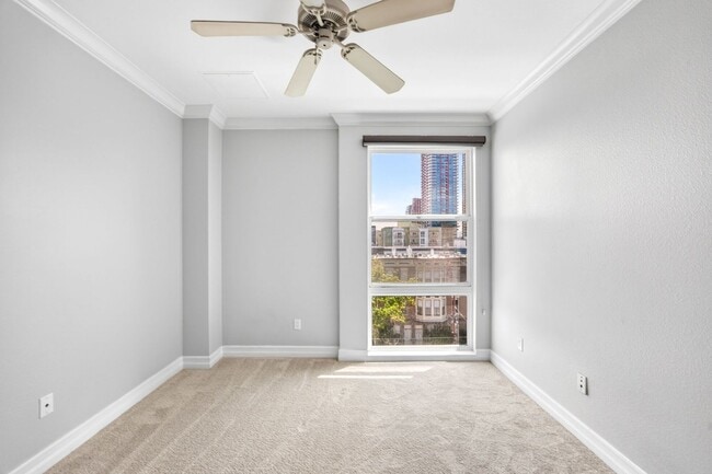 Building Photo - Luxury Downtown San Diego Condo | 2BR/2BA at Park Blvd West – $3,300/mo