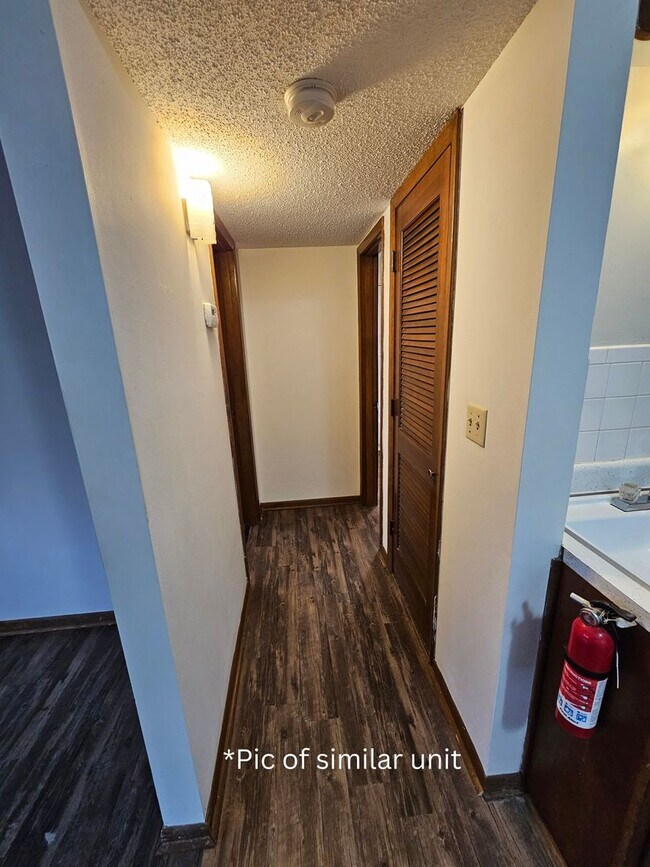 Building Photo - 1BR/1BA East Campus - Short Distance to Campus!!