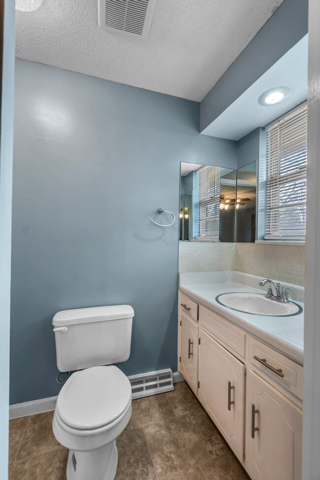 Building Photo - House in Cape