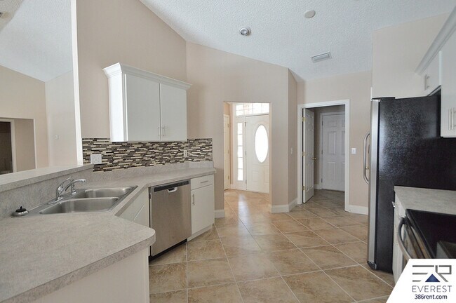 Building Photo - 159 Point Pleasant Dr