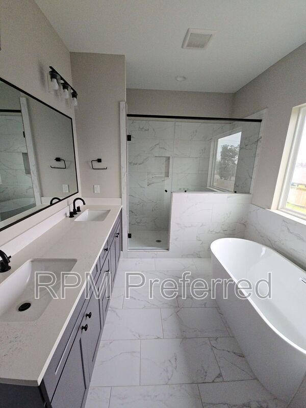 Building Photo - 3206 Bostic St