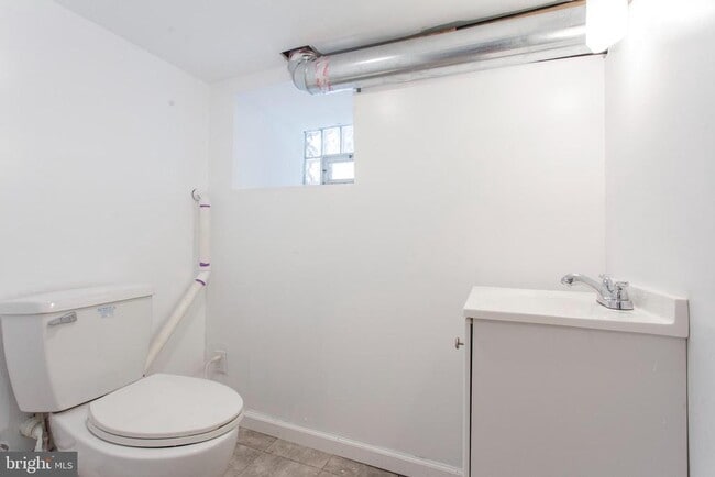 Building Photo - 5330 Pentridge St