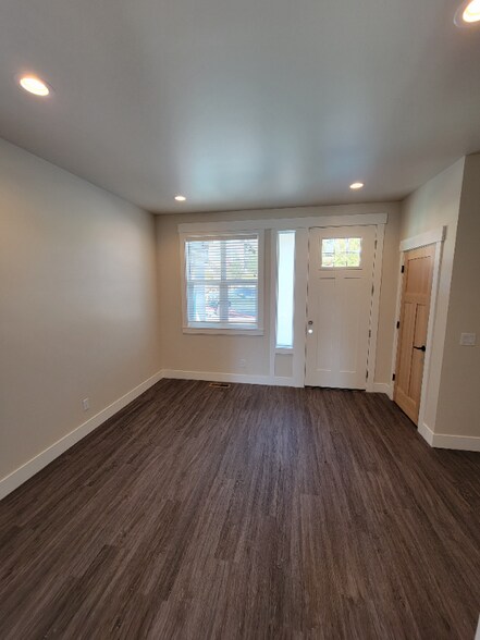 Building Photo - 1811 McKittrick St
