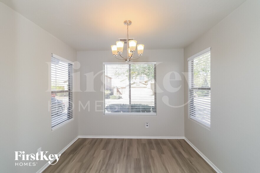 Building Photo - 7209 S 45th Ave