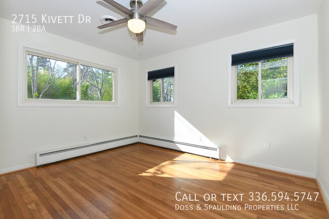 Building Photo - 2715 Kivett Dr