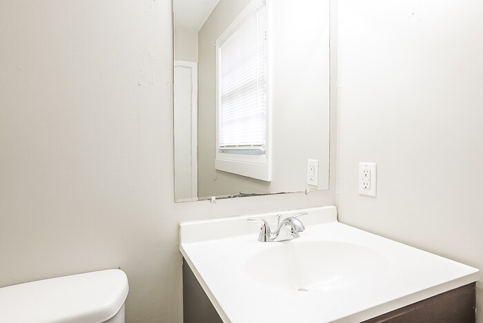 Building Photo - 610 Edisto Dr