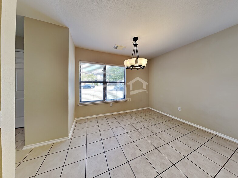 Building Photo - 11232 Vollmer Ln