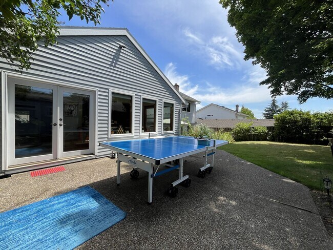 Building Photo - Bright and Open 4 Bedroom Cedar Mill Home with Vaulted Ceilings, Skylights & Multiple Living Areas