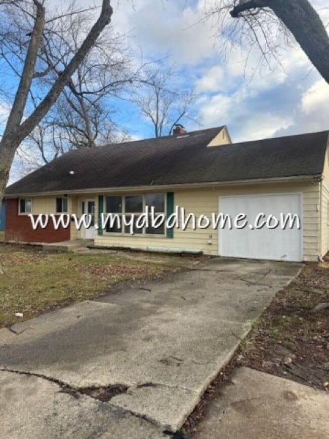 Building Photo - 4901 Salem Ln