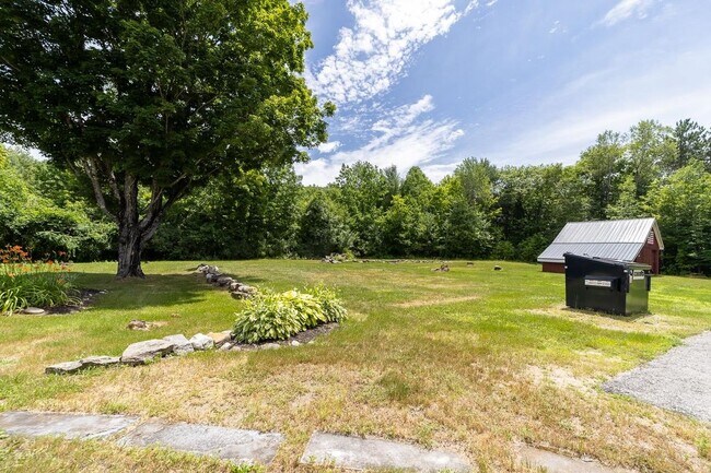Building Photo - 1092 New Hampshire Rte 175