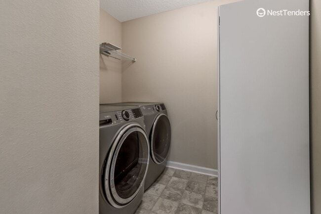 Building Photo - Five Bedrooms in Yulee's TCP!