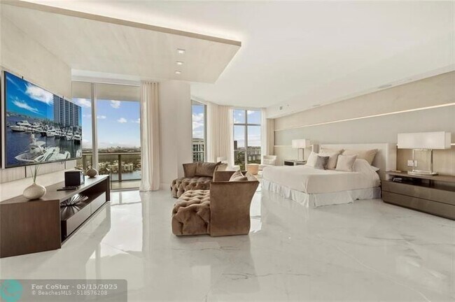 Building Photo - 17301 Biscayne Blvd