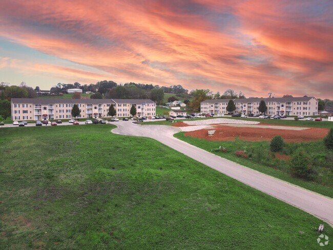 Building Photo - Fry Estates Apartments