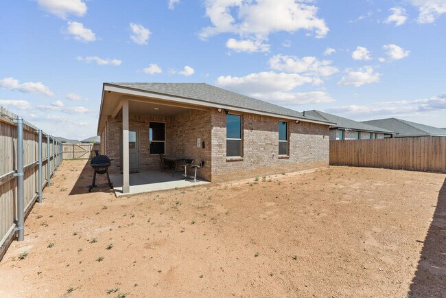 Building Photo - 2129 Trailhead Dr