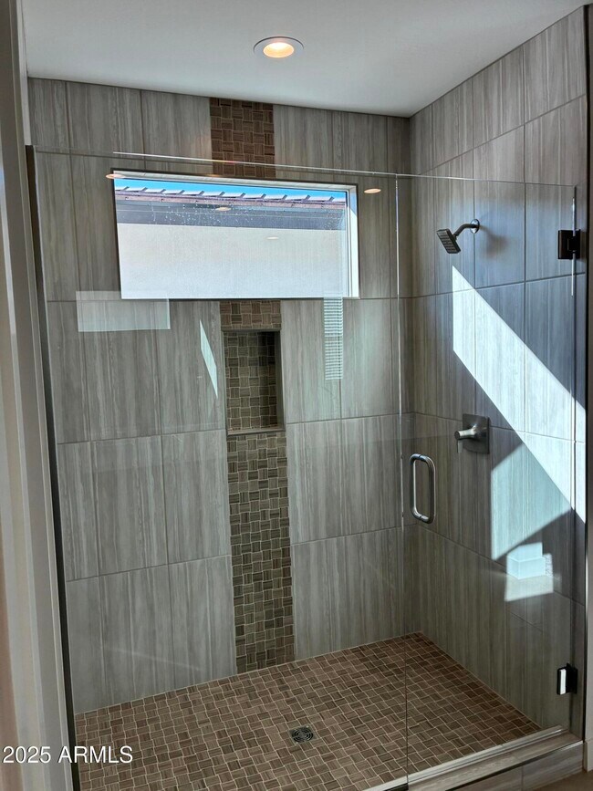 Building Photo - 17778 W Crawfordsville Dr