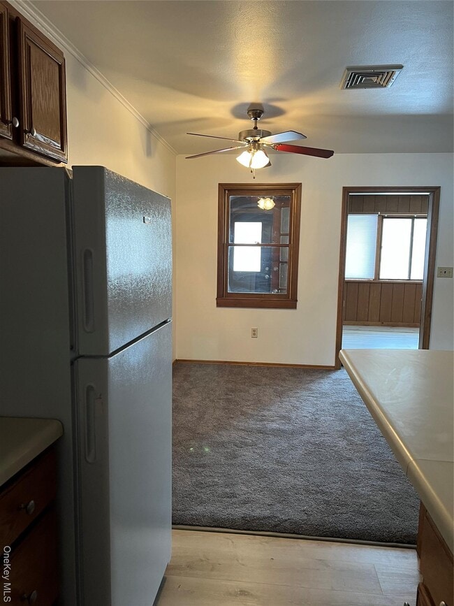 Building Photo - 1225 NY-9G