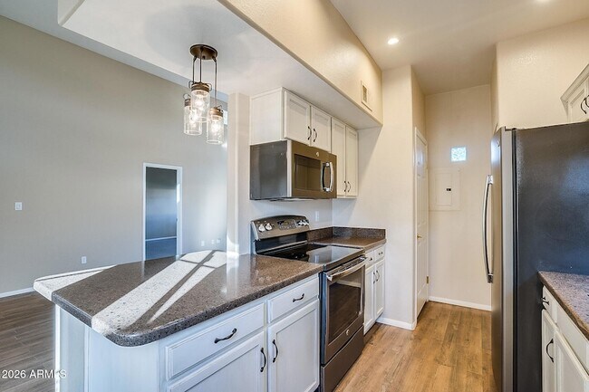 Building Photo - 11333 N 92nd St