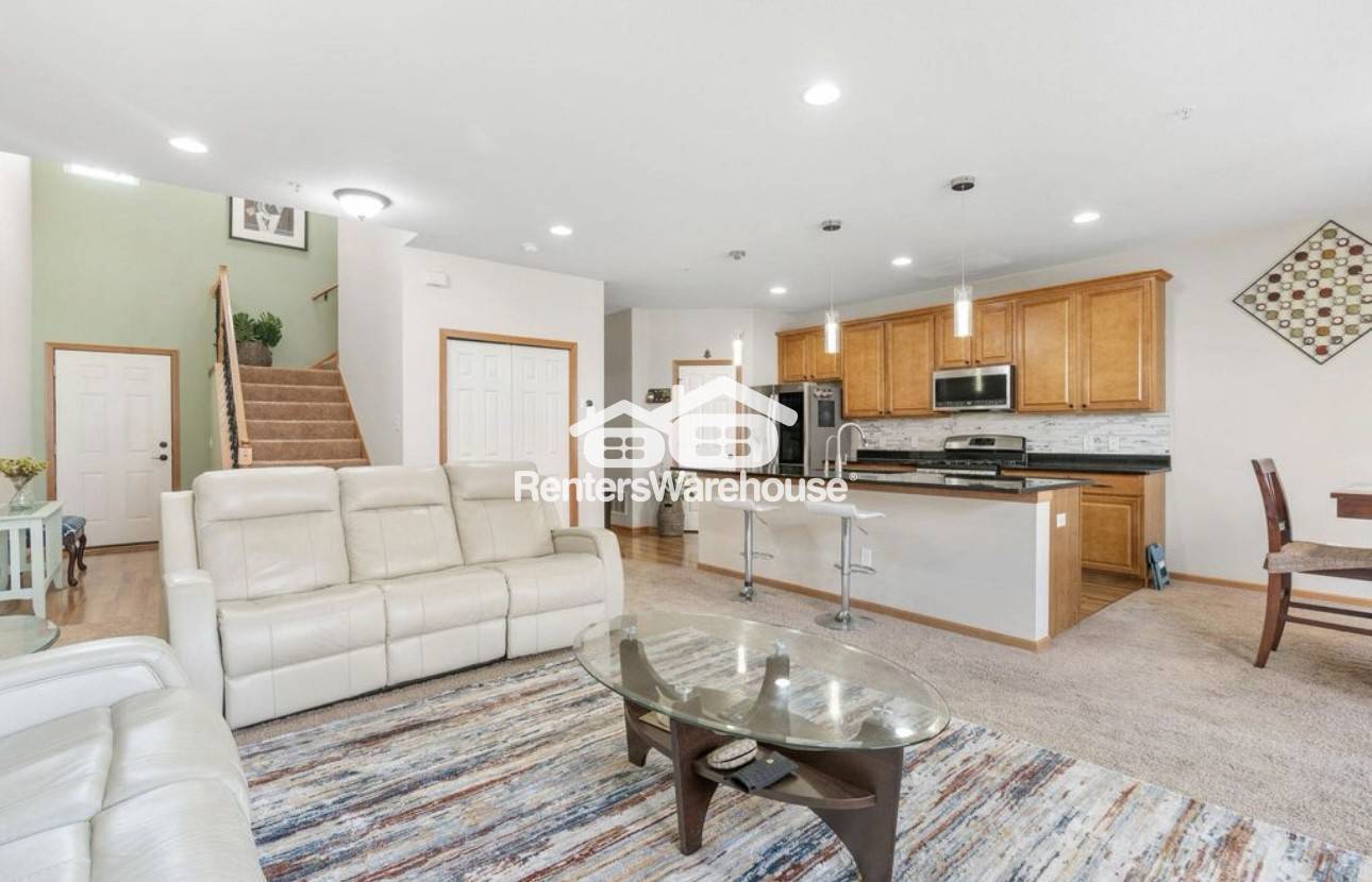 Building Photo - 9518 Roosevelt Dr