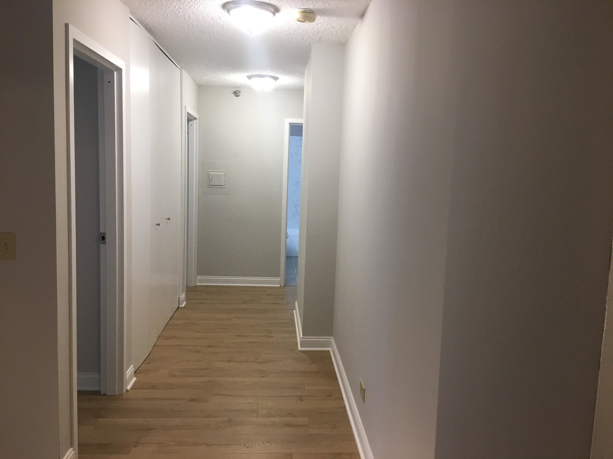 Hallway - 200 N Dearborn St