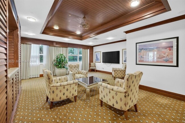 Building Photo - 19501 W Country Club Dr