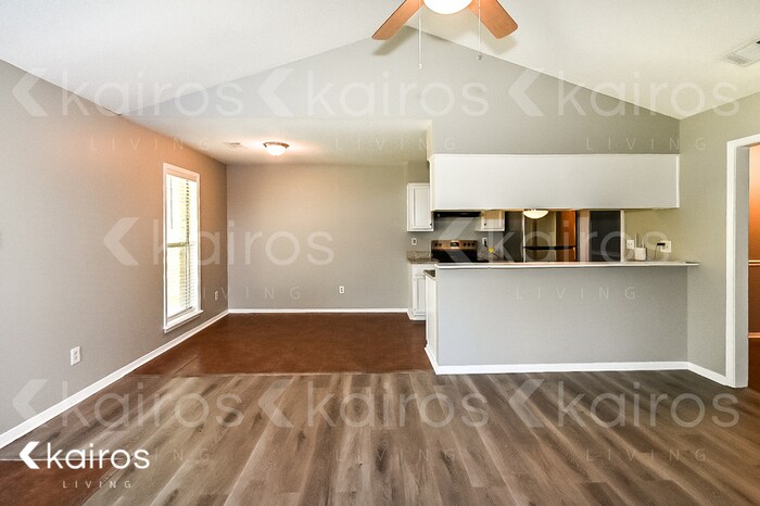 Building Photo - 3780 Carroll Dr