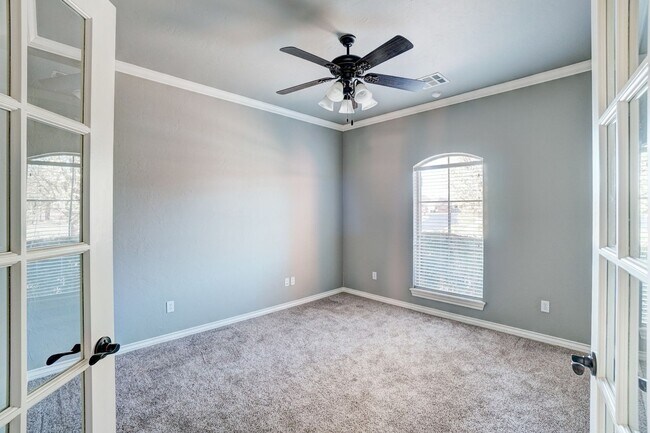 Building Photo - Bright & Spacious 3-Bed, 3.5 Bath Corner-Lot Home in Deer Creek Schools with Chef’s Kitchen & Bon...