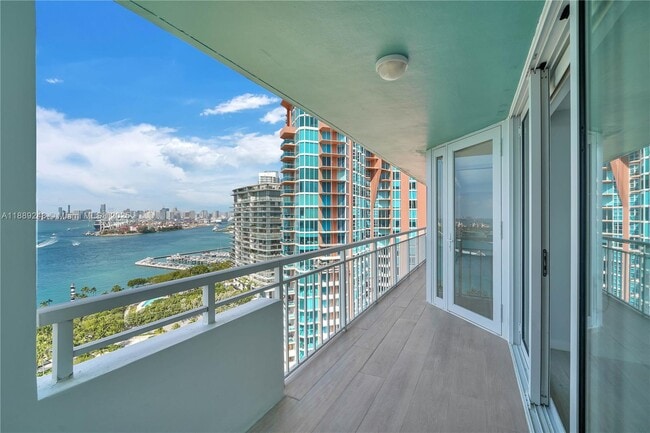 Building Photo - 400 South Pointe Dr