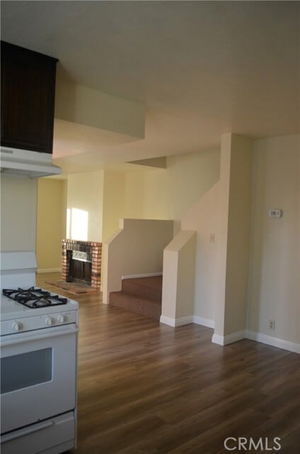 Building Photo - 502 12th St