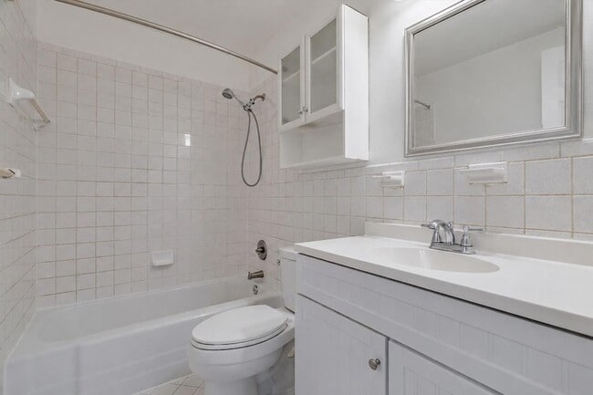 Building Photo - 1417 Braes Ridge Dr