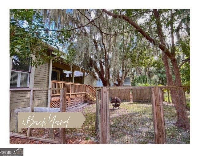 Building Photo - 208 Bartlett St