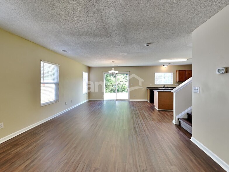 Building Photo - 3669 Marshlane Way