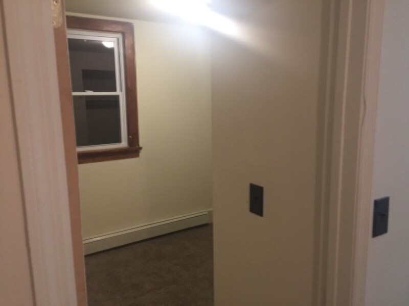 Building Photo - 69 Alexander St