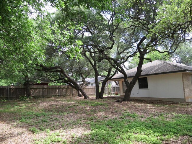 Building Photo - 1503 Serene Oaks Dr
