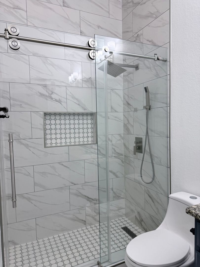 Building Photo - 2010 Silver Moon Dr