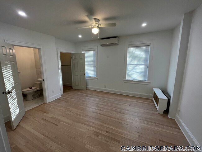 Building Photo - 94 Berkshire St