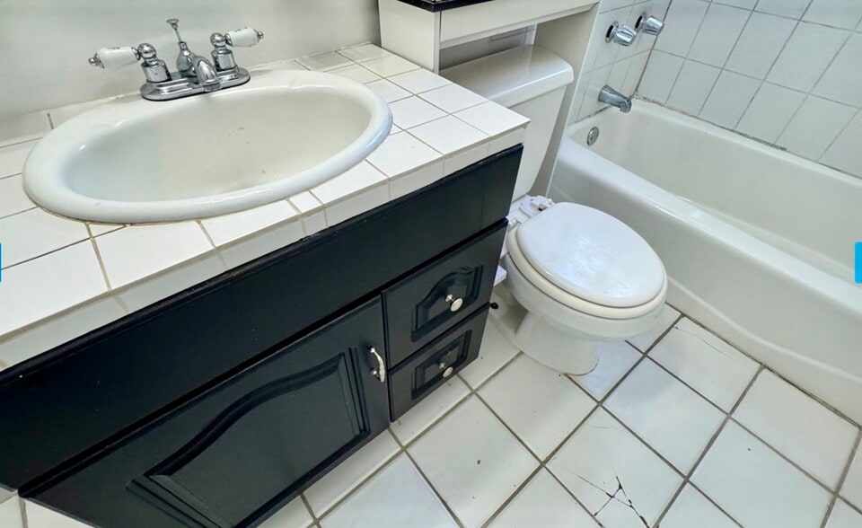 Building Photo - 459 N Alfred St