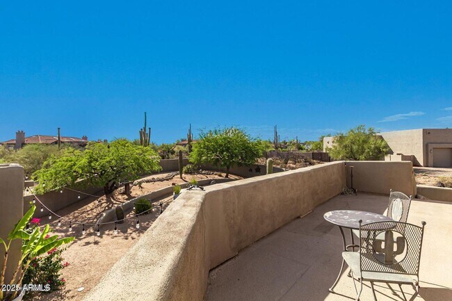 Building Photo - 7280 E Mary Sharon Dr