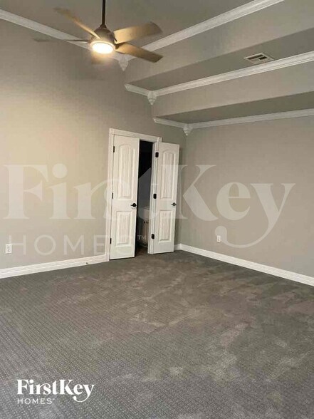 Building Photo - 3320 Valley Meadow