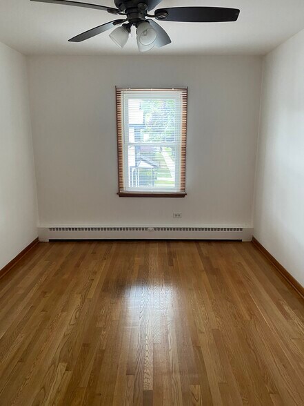 Building Photo - 7900 W Belmont Ave