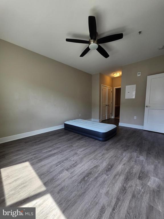 Building Photo - 145 Riverhaven Dr