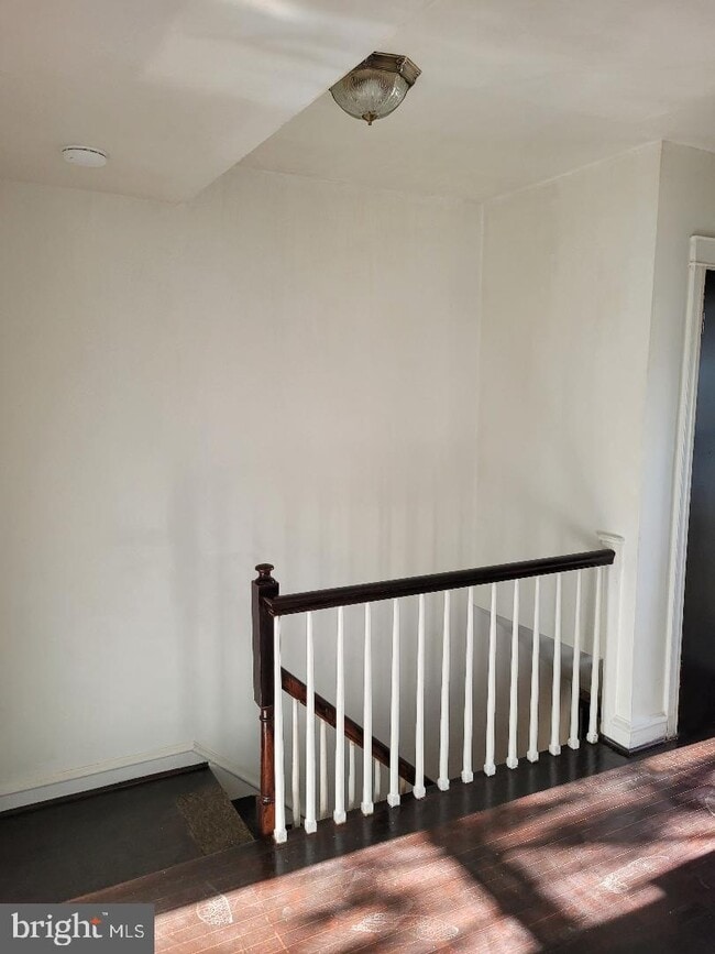 Primary Photo - 3436 Erdman Ave