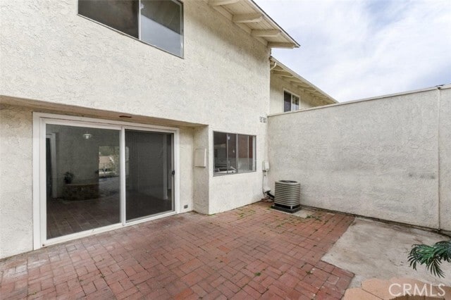 Building Photo - 2057 Dacian Dr S