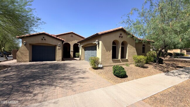 Building Photo - 1518 E Hazel Dr