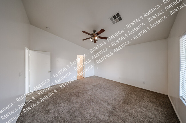 Building Photo - 23942 W Hadley St