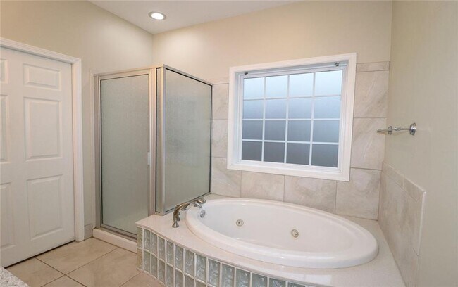 Building Photo - 100 Wiley Hills Trail