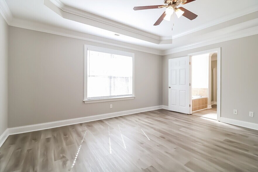 Building Photo - 133 Holiday Island Dr
